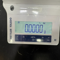 Mettler-Toledo ME104E Analytical Balance image 2
